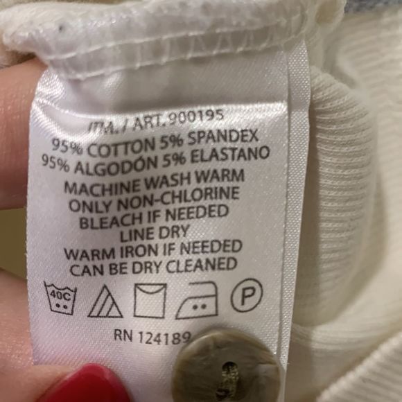 Kirkland ivory ribbed golf polo size medium with gray placket - Picture 6 of 6